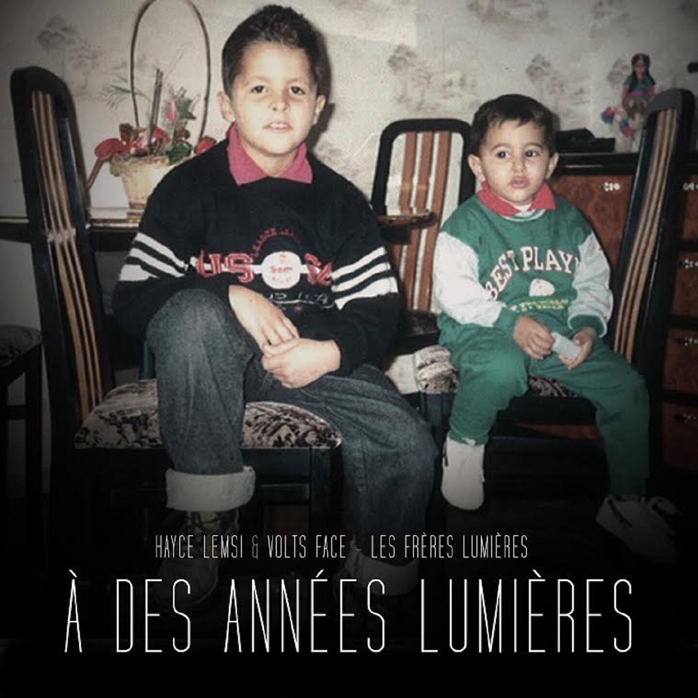 Hayce Lemsi - Les pieds devant le D