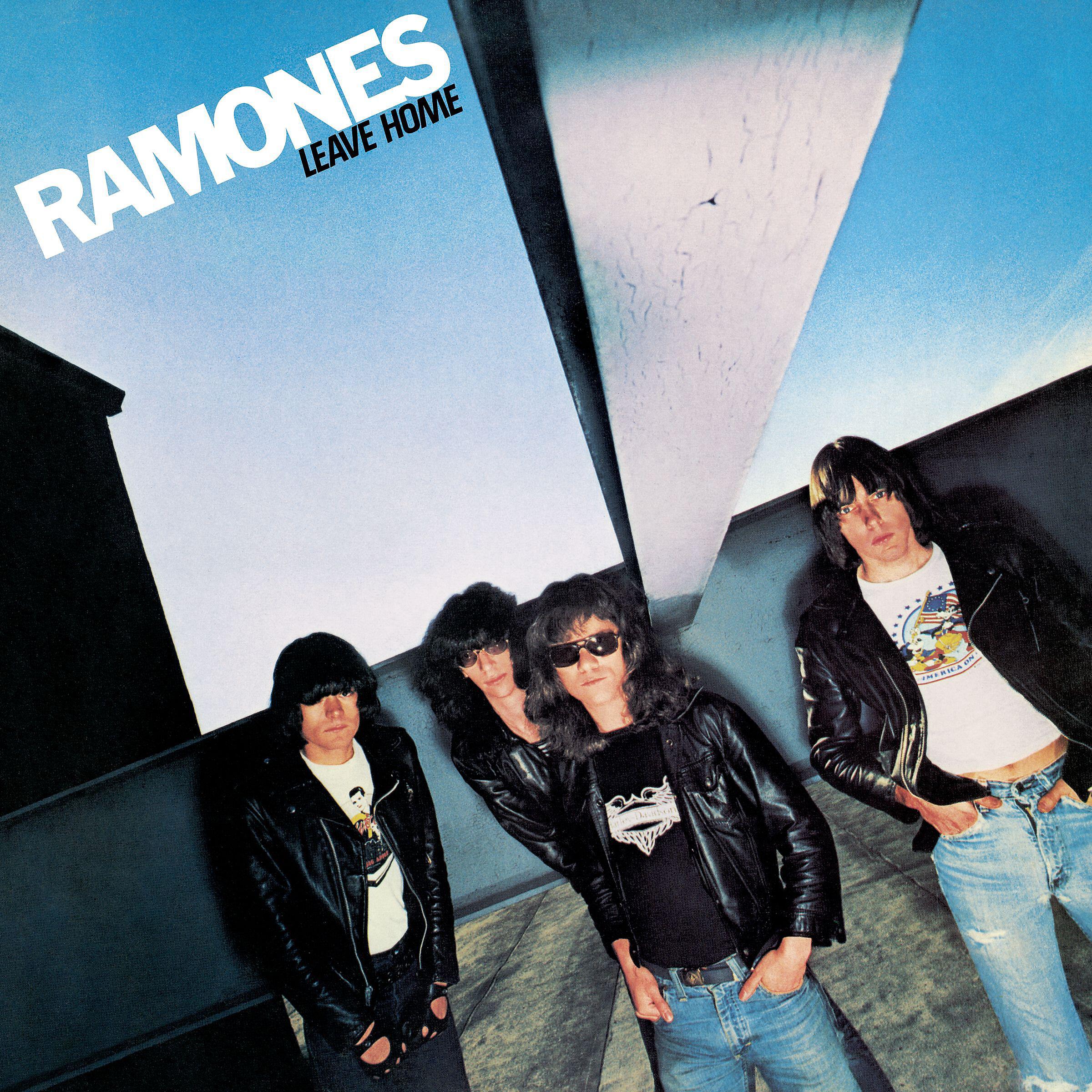 RAMONES - California Sun (Live at CBGB's, 4/2/77)