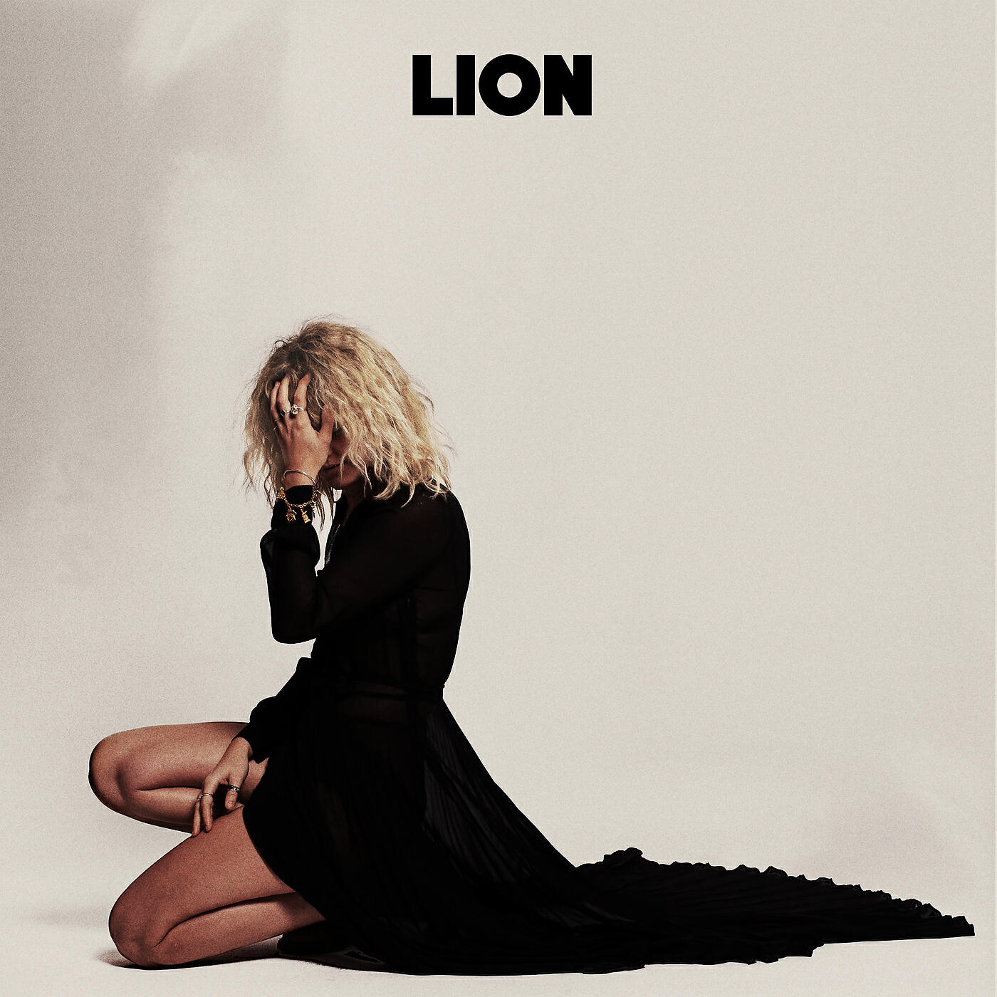 LION - Wolf